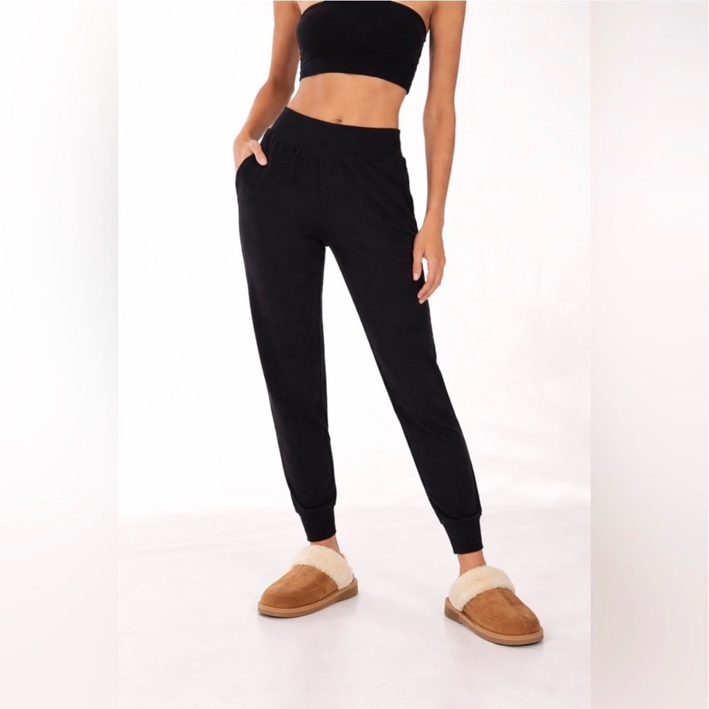 Norma Kamali Black Jogger Pants Pull On Tapered Size Small